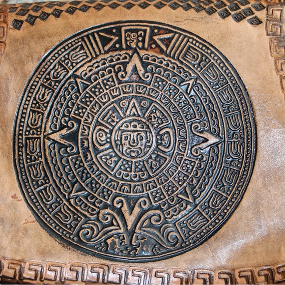 Handcrafted Leather Shoulder Bag - Picture 4 of 4